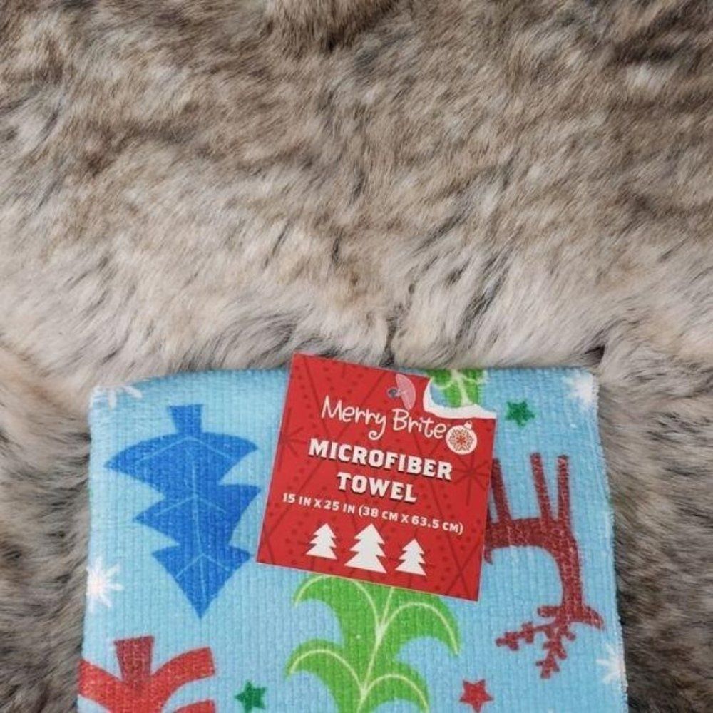 Merry Brite Microfiber Towels - Picture 3 of 5